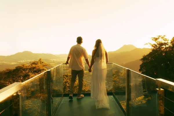 Quels sont les équipements indispensables pour un camping en région de toundra en été?