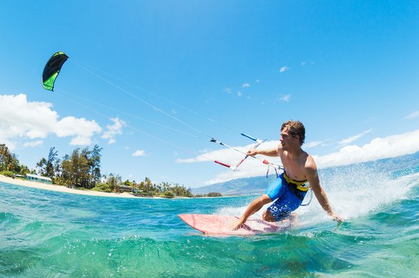 Quels sont les meilleurs spots pour faire du kitesurf à Zanzibar, Tanzanie?